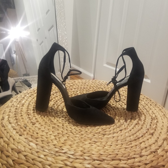 Pumps - Picture 5 of 6